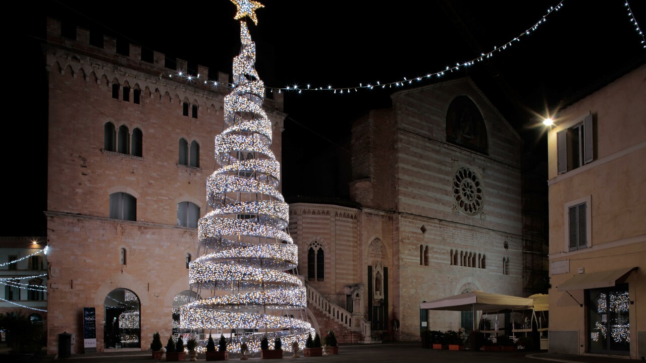 albero-natale-foligno 3378