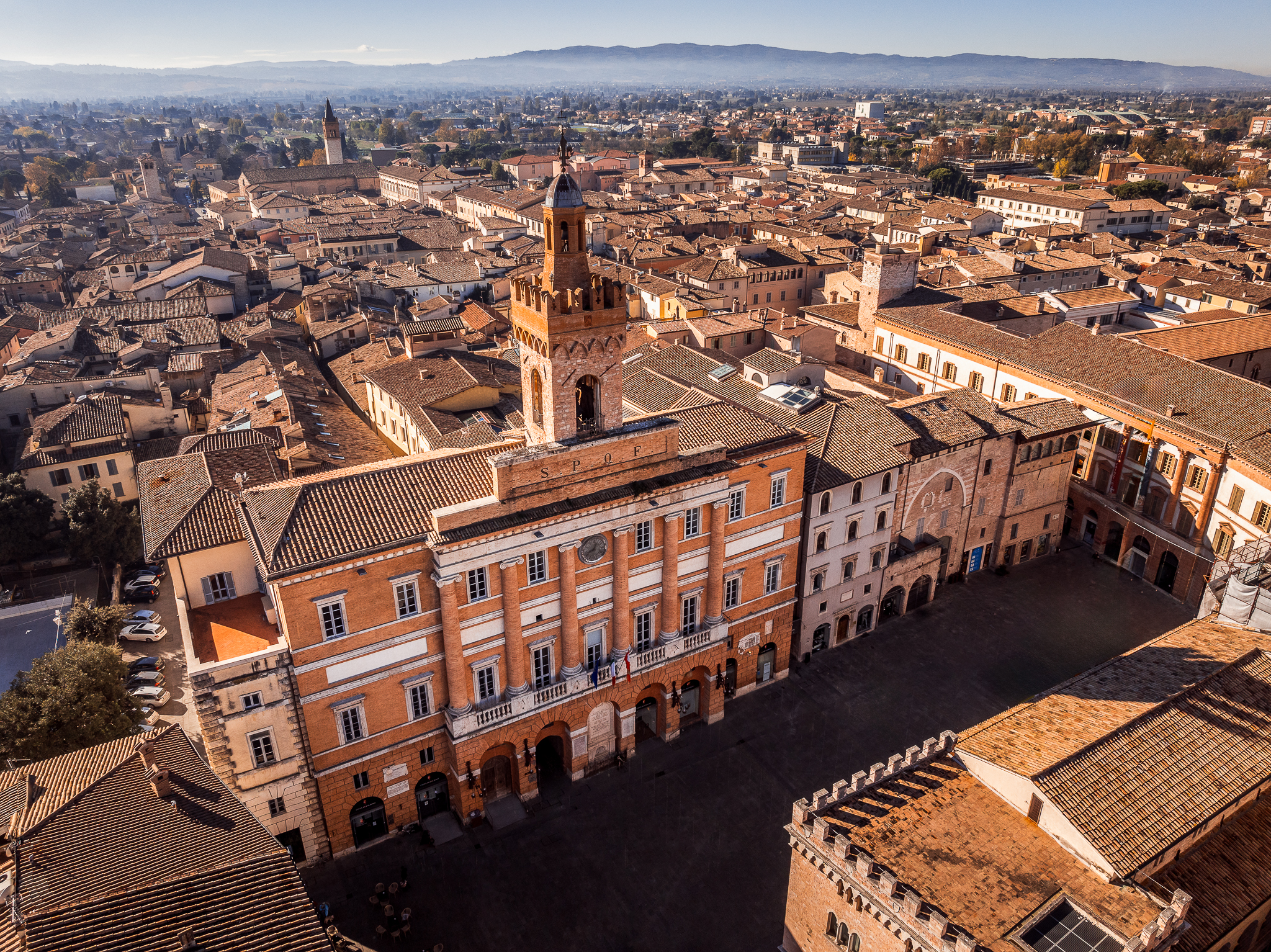 Piazza della Repubblica - Palazzo comunale